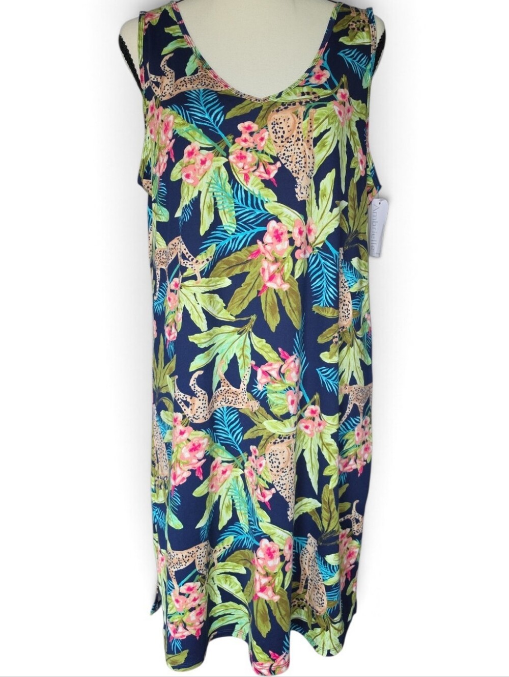 Ambrielle NWT Tropical Animal Print Nightgown-Size Medium